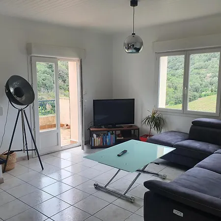 Holiday home Le Bas Du Rocher