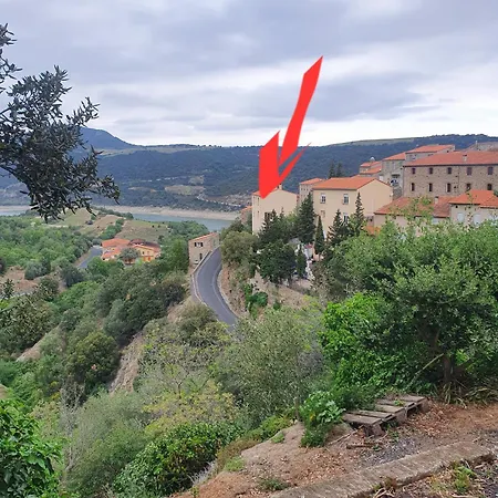 Holiday home Le Bas Du Rocher Caramany